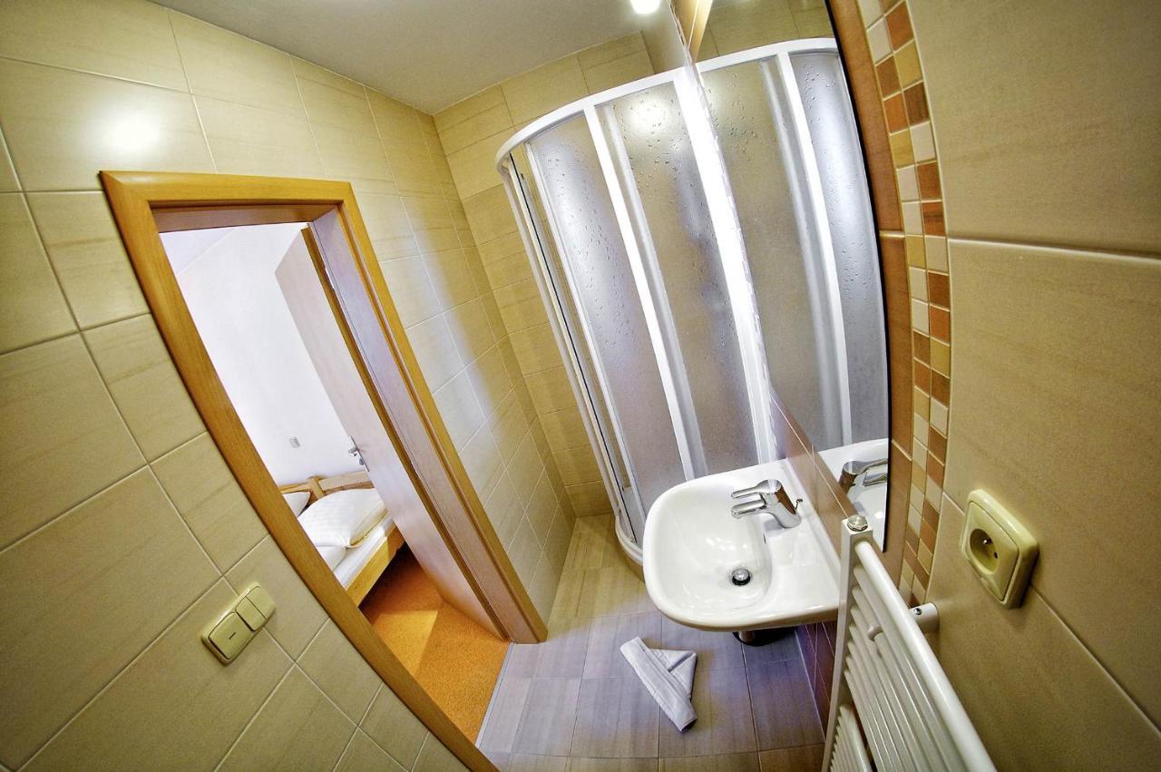 Privat Galfy Hotel Vysoke Tatry Room photo