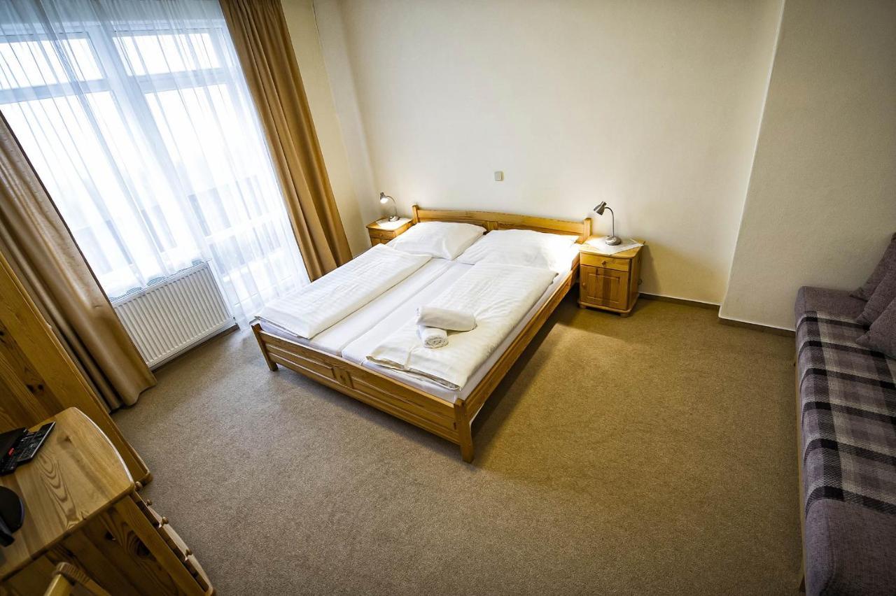Privat Galfy Hotel Vysoke Tatry Room photo